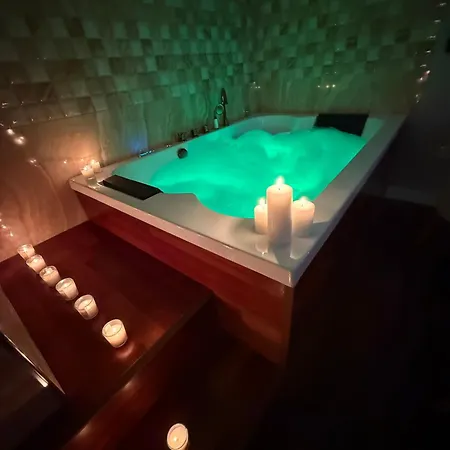 Lunarist Luxury Jacuzzi - Blloku * Tirana