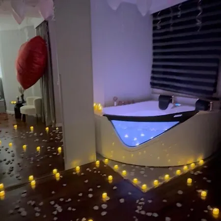 Lunarist Luxury Private Jacuzzi