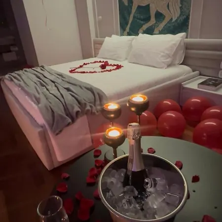 Lunarist Luxury Jacuzzi - Blloku Apartment *