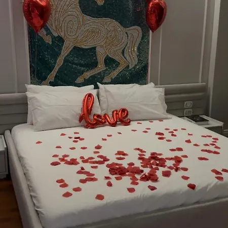 Lunarist Luxury Jacuzzi - Blloku *