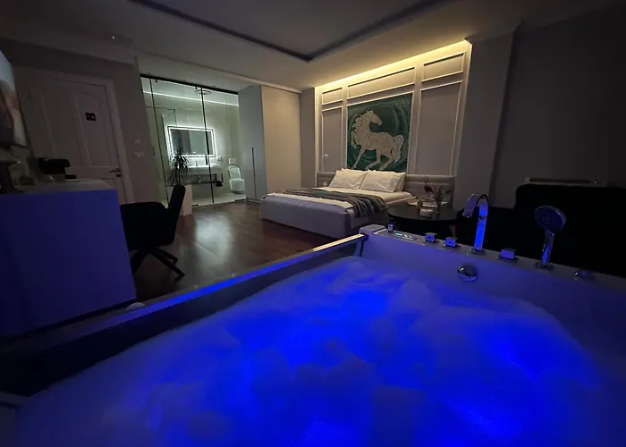 Lunarist Luxury Private Jacuzzi Blloku
