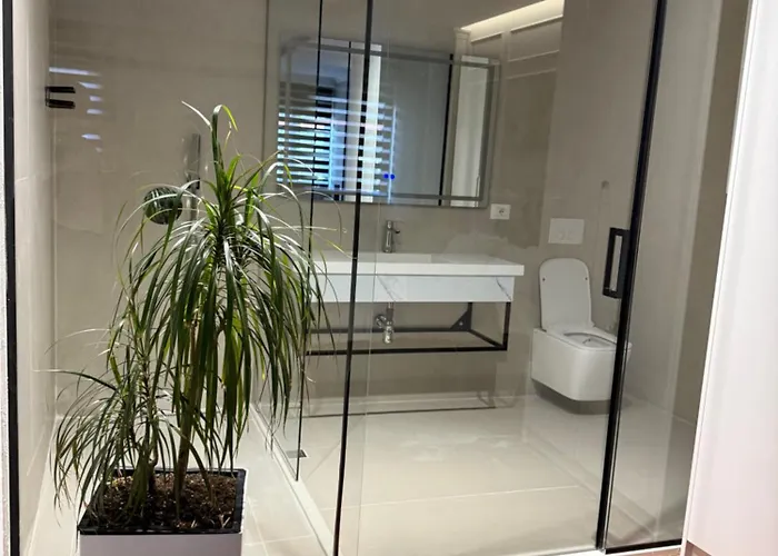 Lunarist Luxury Private Jacuzzi Blloku Apartment