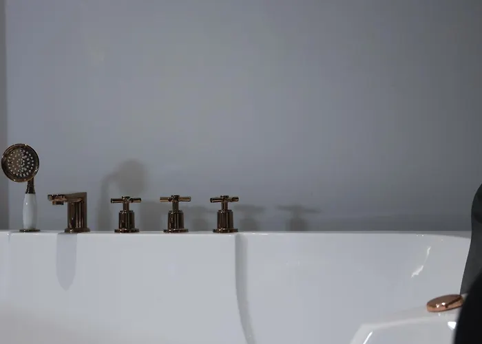 Lunarist Luxury Private Jacuzzi Blloku Apartman