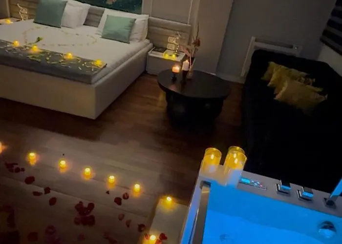 Daire Lunarist Luxury Private Jacuzzi Blloku Tiran