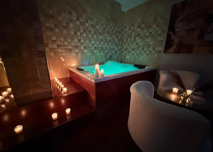 Lunarist Luxury Private Jacuzzi Blloku Tiran