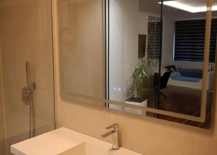 Daire Lunarist Luxury Private Jacuzzi Blloku