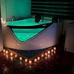 Lunarist Luxury Private Jacuzzi Tirana