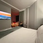 Apartamento Lunarist Luxury Private Jacuzzi Blloku *