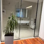 Lunarist Luxury Private Jacuzzi Apartment