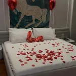 Lunarist Luxury Private Jacuzzi Blloku *