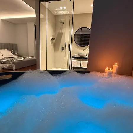 Lunarist Luxury Jacuzzi - Blloku Apartamento