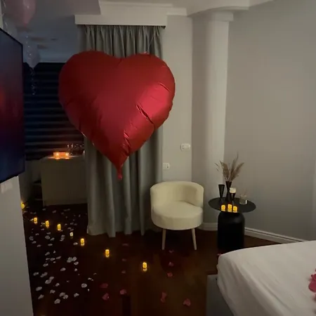 Lägenhet Lunarist Luxury Jacuzzi - Blloku *