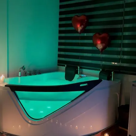 Apartamento Lunarist Luxury Private Jacuzzi