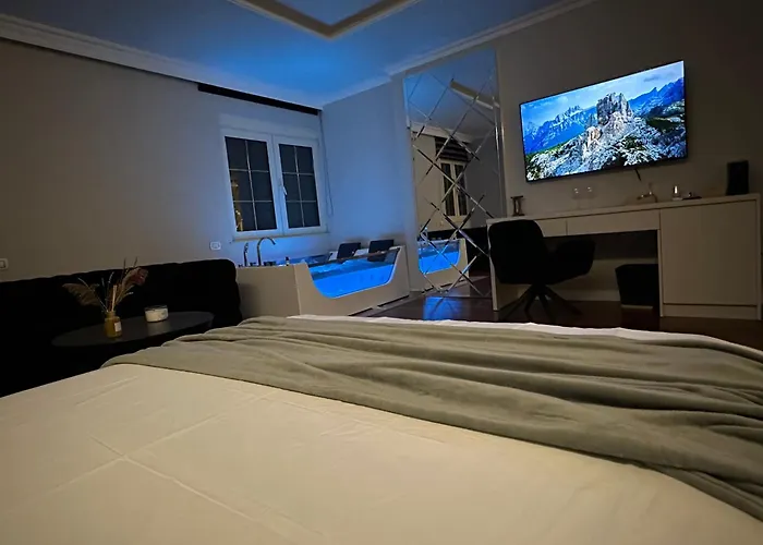 Apartament Lunarist Luxury Private Jacuzzi Blloku *