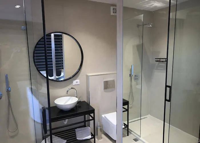 Apartament Lunarist Luxury Private Jacuzzi Blloku Tirana