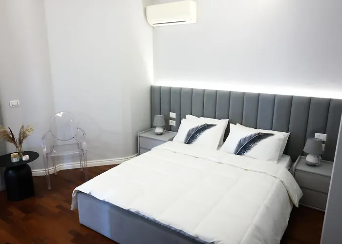 Lunarist Luxury Private Jacuzzi Blloku Apartament *